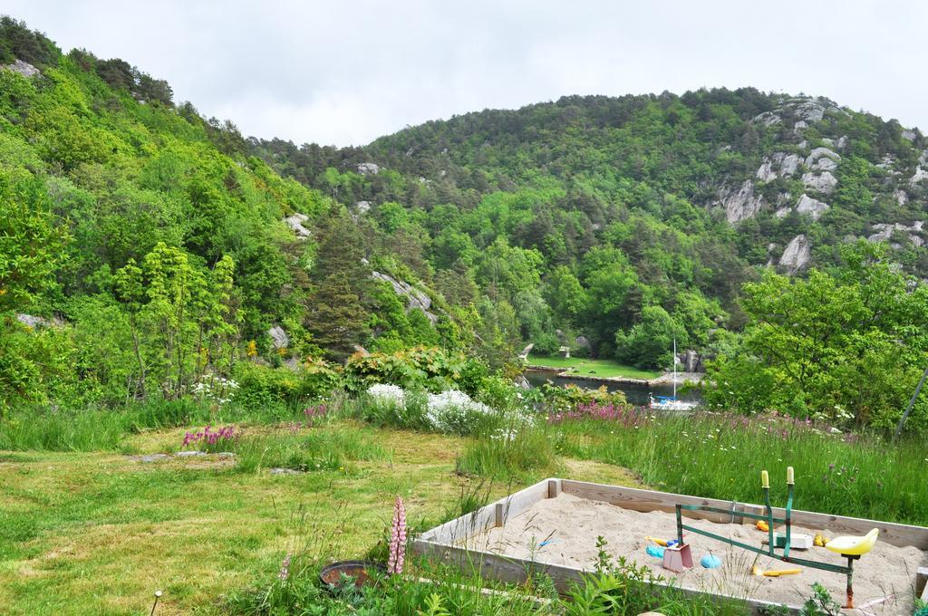 Hei Og Hav - I Torbjorn Egners Ferierike Villa Mandal Exterior photo